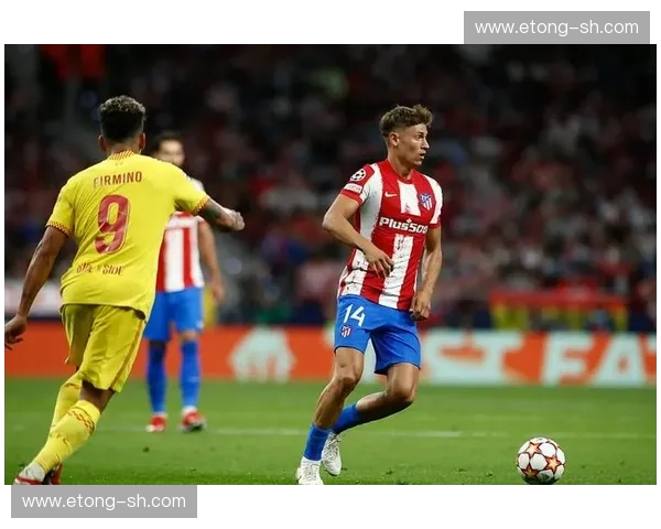 欧冠直播专家深度解说战术博弈与巨星对决全景呈现赛场风云即时洞察